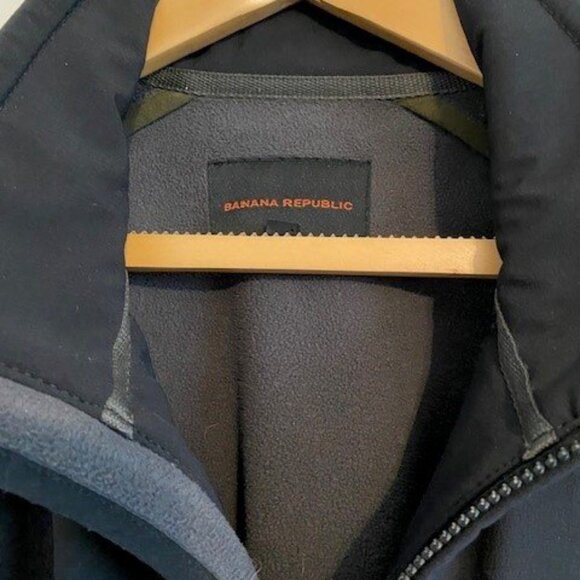 Banana Republic Softshell Fleece-Lined Jacket - Picture 2 of 3